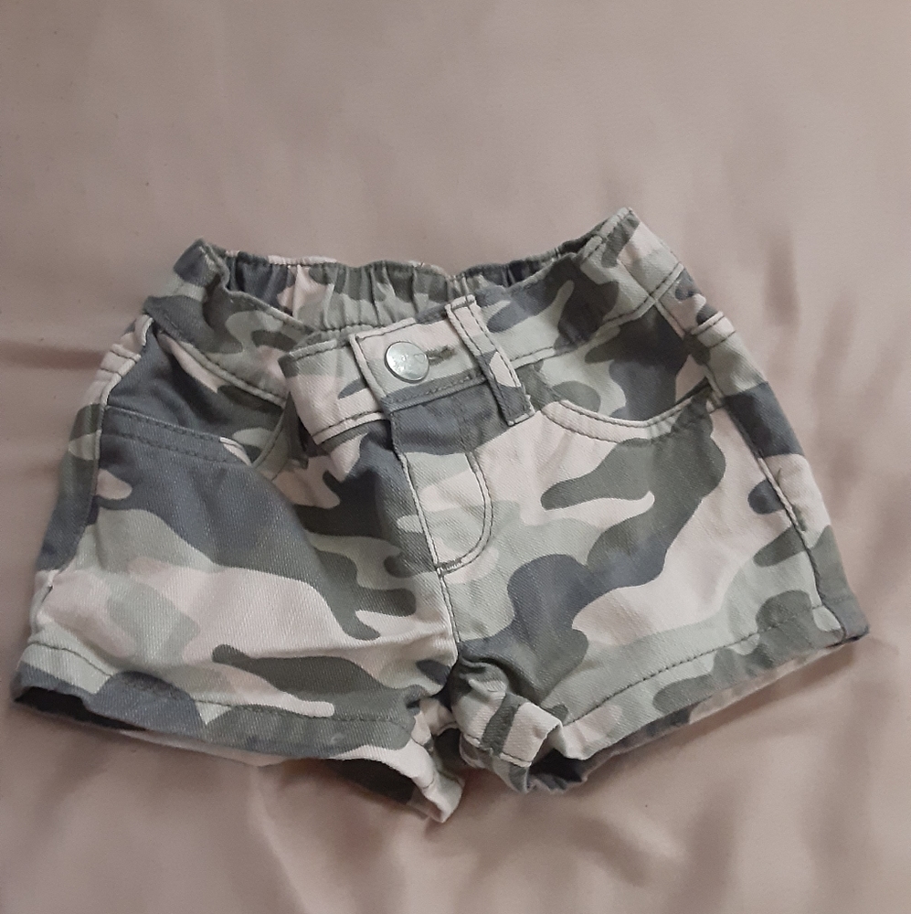 Camouflage shorts